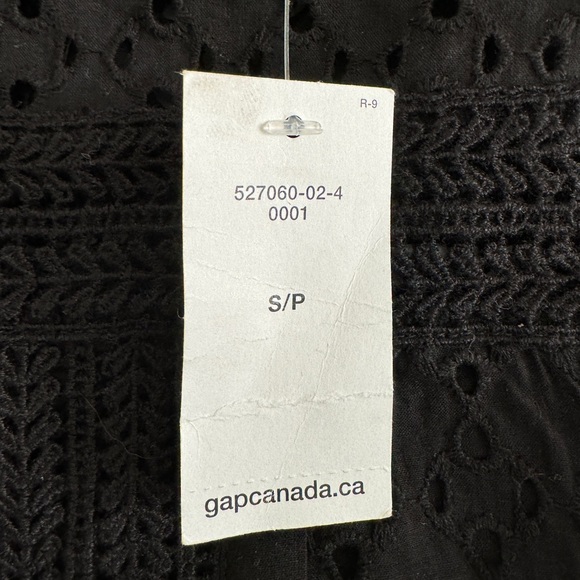 Gap Eyelet Shift Dress - Picture 3 of 4